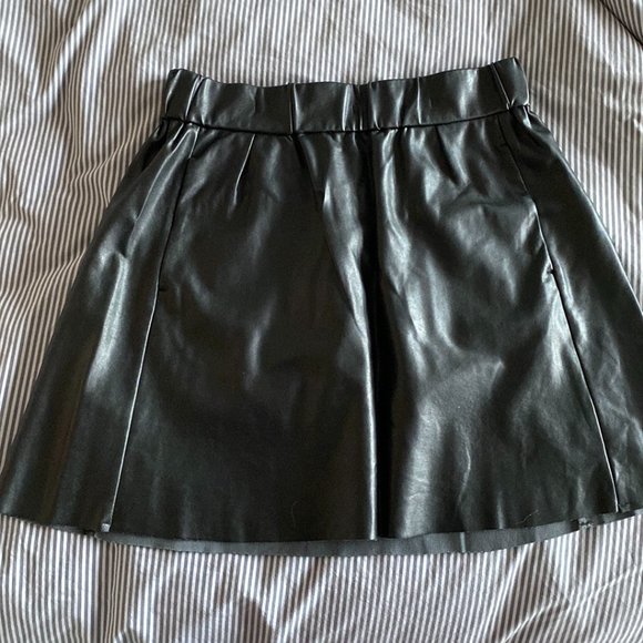 Wilfred Free Faux Leather Skirt - Picture 1 of 2